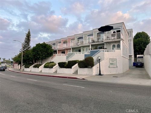 3-320 Catalina Ct, Manhattan Beach, CA, 90266-7208 | Card Image