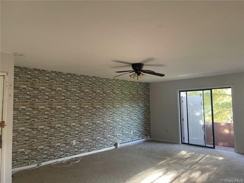 ste-d-32 Scarborough Ln, Wappingers Falls, NY, 12590-5152 | Card Image