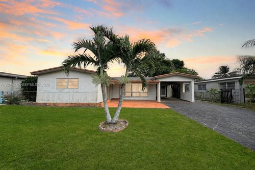 7912 Juniper St, Miramar, FL, 33023-5847 | Card Image