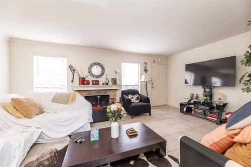 apt-107-2120 Wilcrest Dr, Houston, TX, 77042-2656 | Card Image