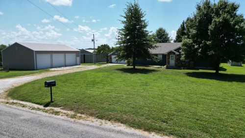 1178 E 418th Rd, Bolivar, MO, 65613-8288 | Card Image