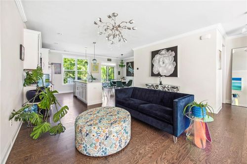 37 Brentwood Cir, Danbury, CT, 06810-1518 | Card Image