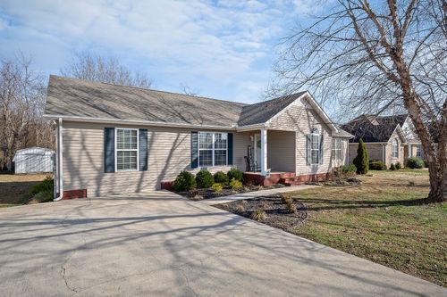 351 Creek Ln, Mc Minnville, TN, 37110-8415 | Card Image