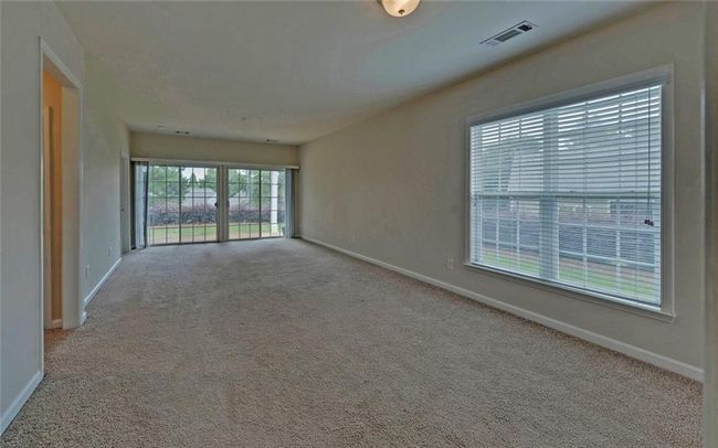 6218 Azalea Way, House other with 2 bedrooms, 2 bathrooms and null parking in Hoschton GA | Image 5