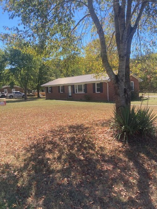 131 Meadowbrook Dr, Woodbury, TN, 37190 | Card Image
