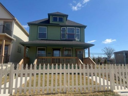 2912 Garland St, Detroit, MI, 48214-2126 | Card Image