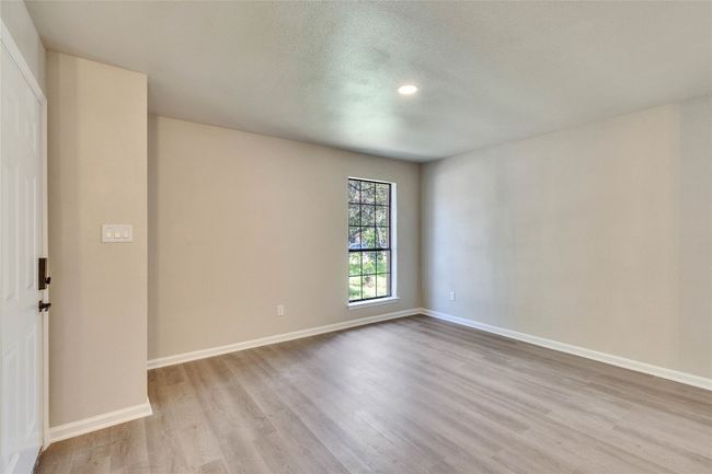 Living Room | Image 4