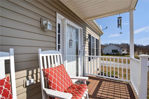 102 Kings Point Avenue, Smithfield, VA, 23430 | Card Image