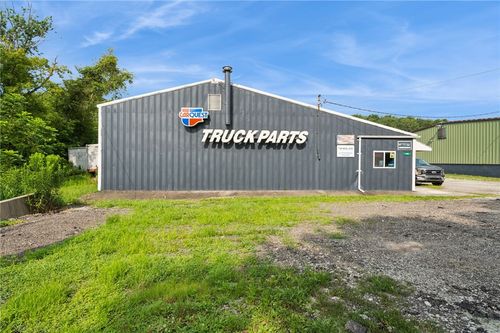 340 Bridgeport Rd, Mount Pleasant, PA, 15666-2355 | Card Image