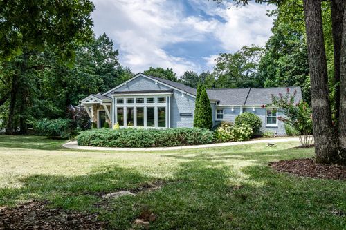 765 Brook Hollow Rd, Nashville, TN, 37205-2645 | Card Image