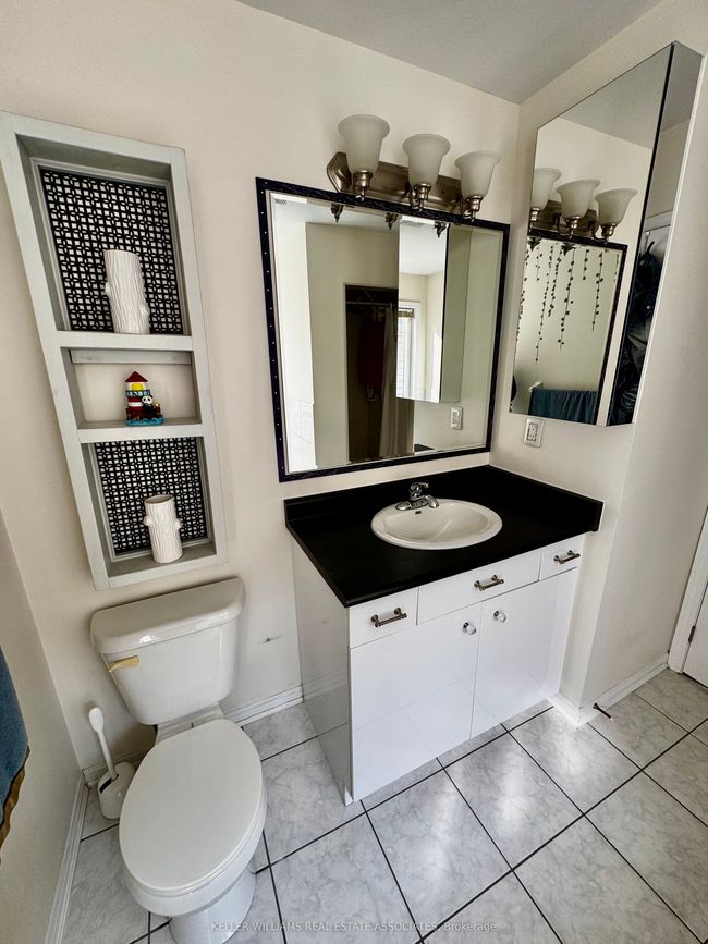 1058 Farmstead Dr, House other with 3 bedrooms, 3 bathrooms and 1 parking in Milton ON | Image 15