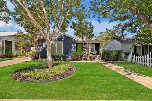 2716 Wayside Ave, Fort Worth, TX, 76110-2217 | Card Image