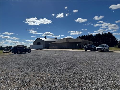 1046 Ekastown Rd, Saxonburg, PA, 16056-9414 | Card Image