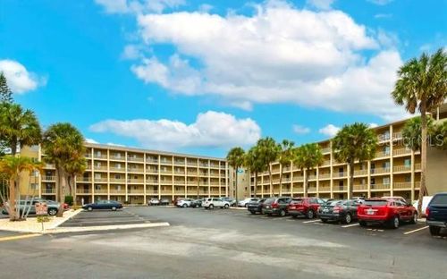 305-3753 Lake Bayshore Dr, BRADENTON, FL, 34205-5110 | Card Image
