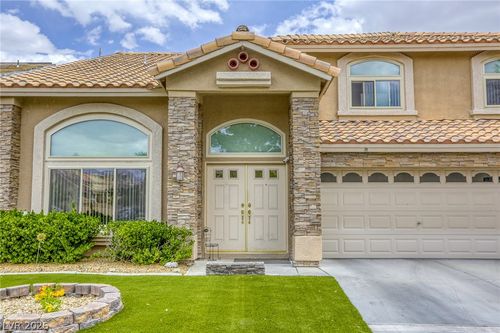 3692 River Canyon Rd, Las Vegas, NV, 89129-3641 | Card Image