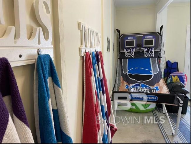 Game Room | Image 32