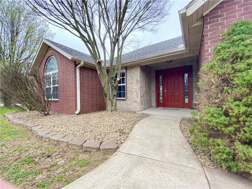 42 Millsap Cir, Bella Vista, AR, 72715-4727 | Card Image