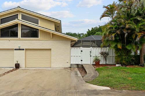 12672 Woodmill Dr, Palm Beach Gardens, FL, 33418-8940 | Card Image