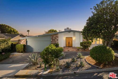 259 Quadro Vecchio Dr, Pacific Palisades, CA, 90272-3113 | Card Image
