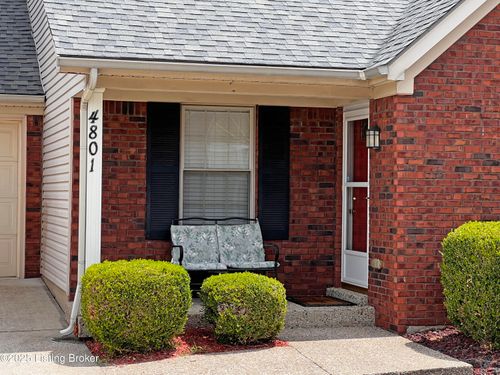 4801 Edge Valley Ln, Louisville, KY, 40258-1283 | Card Image