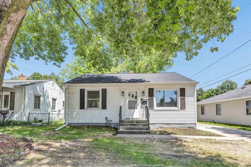 1280 Desnoyers Street, GREEN BAY, WI, 54303 | Card Image