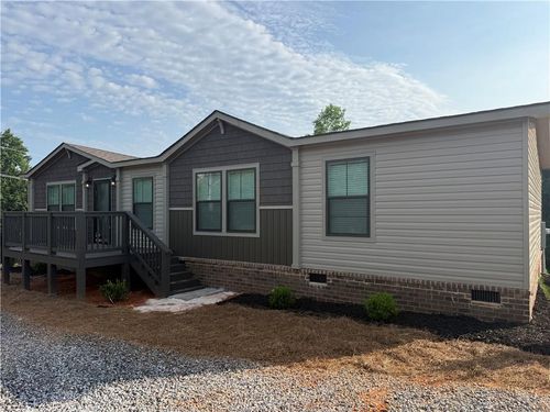 654 Robertson Loop Rd, Clarkesville, GA, 30523-6327 | Card Image