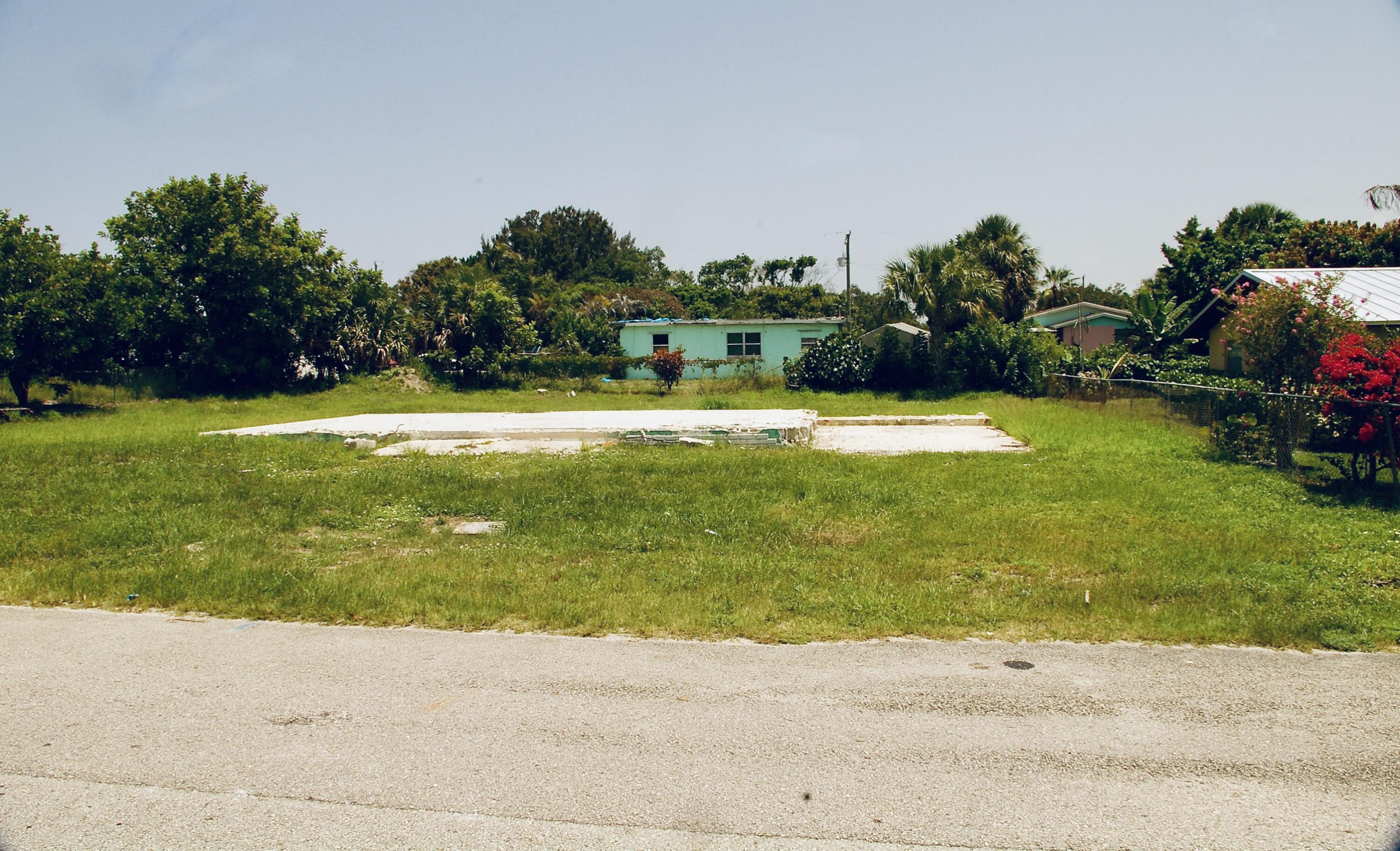 Land in Hobe Sound