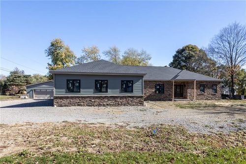 155 Edgewood Ave, Aliquippa, PA, 15001-1813 | Card Image