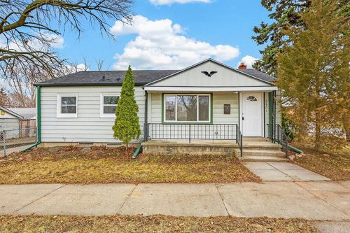 8901 W Lisbon Avenue, Milwaukee, WI, 53222 | Card Image