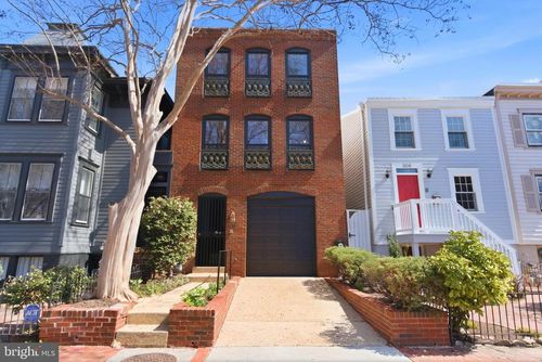 306 9th St Se, WASHINGTON, DC, 20003-2114 | Card Image