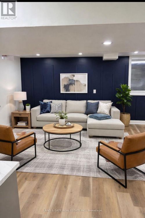 lower-47 Edwin Carr St, Bowmanville, ON, L1C0R8 | Card Image