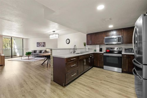 apt-317-10852 Sw 88th St, Miami, FL, 33176-1310 | Card Image