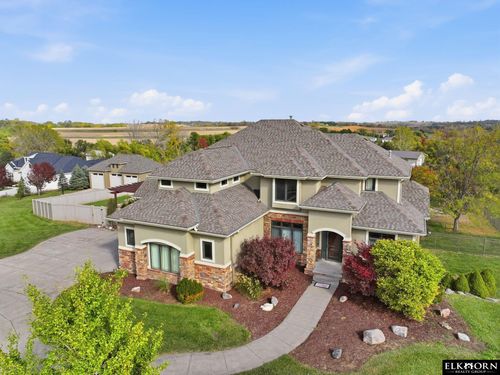 10996 Bobwhite Loop, Blair, NE, 68008-6804 | Card Image