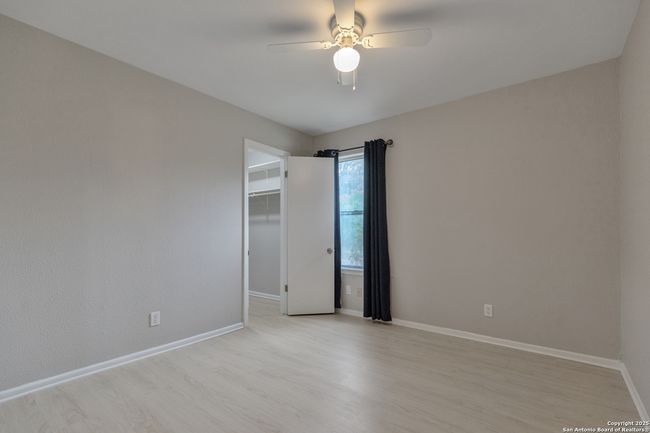 Laminate flooring throughout. No carpet! | Image 20