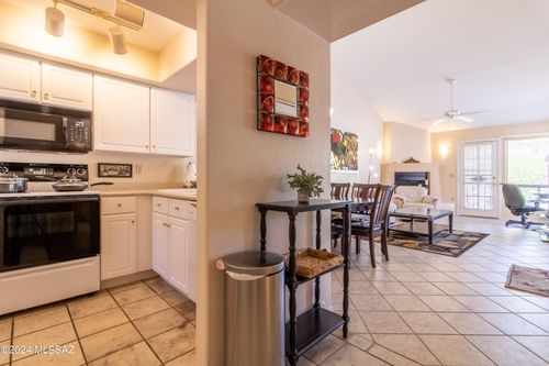 20-7601 N Calle Sin Envidia, Tucson, AZ, 85718 | Card Image