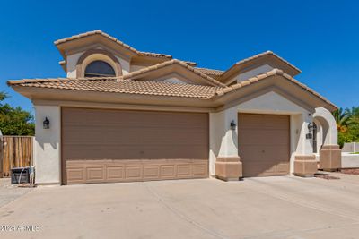 3530 S Velero Street, House other with 6 bedrooms, 5 bathrooms and null parking in Chandler AZ | Image 2