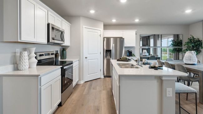 9603 Brighton Way Sw, House other with 3 bedrooms, 2 bathrooms and null parking in Cedar Rapids IA | Image 5