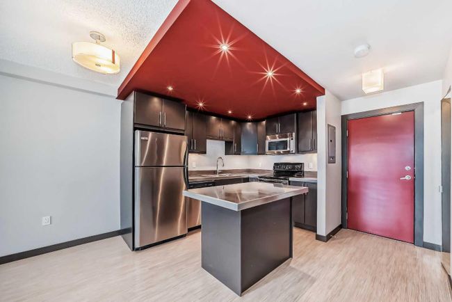209 - 1301 17 Avenue Nw, Home with 1 bedrooms, 1 bathrooms and 1 parking in Calgary AB | Image 3