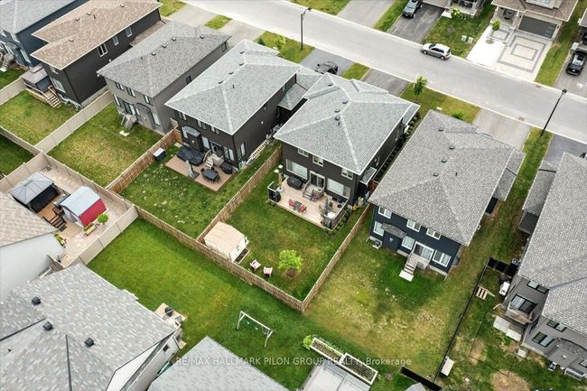 1142 Diamond St, House other with 3 bedrooms, 3 bathrooms and 2 parking in Rockland ON | Image 27