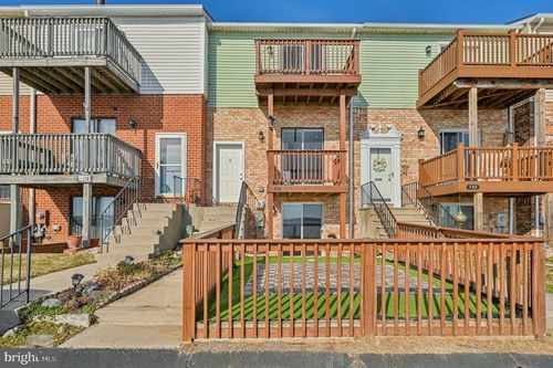 120 Villa Capri Cir, ESSEX, MD, 21221-7053 | Card Image