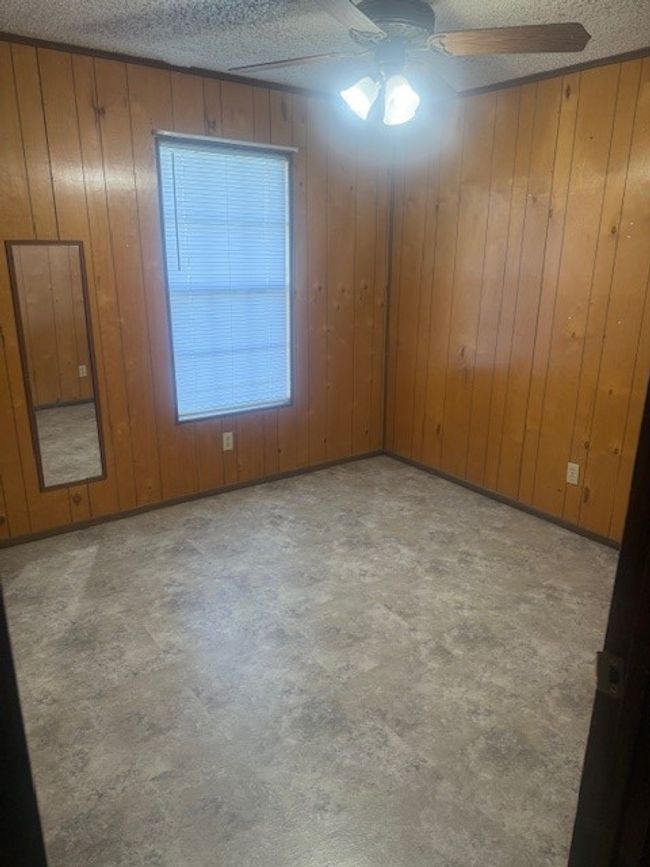 Bedroom 1 and ceiling fan | Image 7