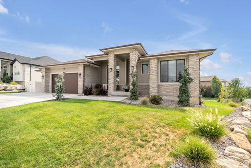 8043 S Ambrosia Ln, West Jordan, UT, 84081-3161 | Card Image