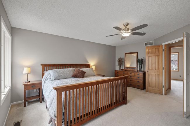 40_17606_93rd40_mls.jpg | Image 48