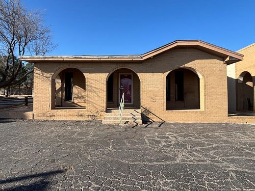 618 S Gregg St, Big Spring, TX, 79720-2442 | Card Image