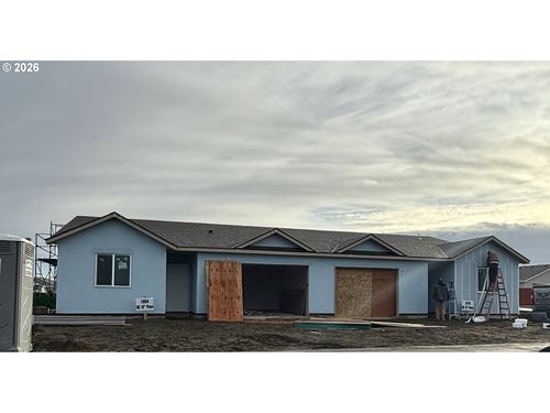 1054 Ne 10th Pl, Hermiston, OR, 97838 | Card Image