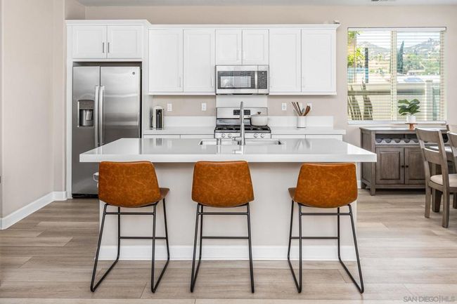 1682 Carol Lee Ln, House other with 3 bedrooms, 3 bathrooms and 4 parking in Escondido CA | Image 9