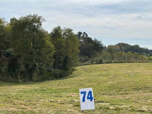 74 Bull Run, East Bernstadt, KY, 40729 | Card Image