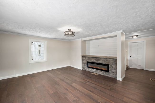 155 Old East Butler Road., House other with 4 bedrooms, 3 bathrooms and 3 parking in Summit Twp - BUT PA | Image 15