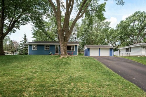 8472 Kell Ave S, Bloomington, MN, 55437-1502 | Card Image