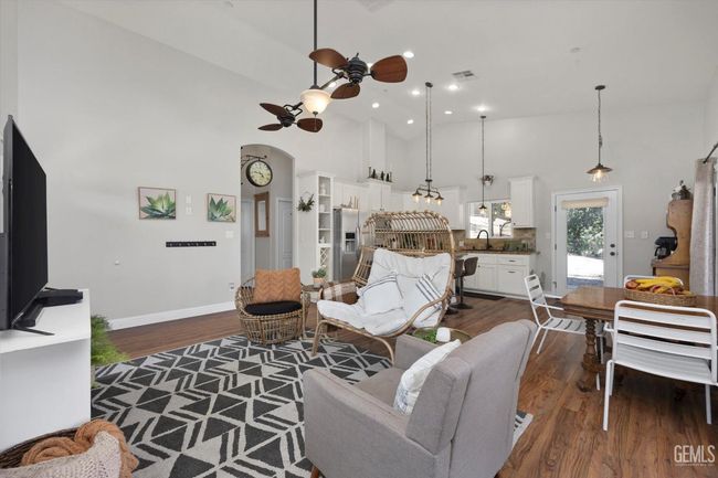 200 Dodger St, House other with 3 bedrooms, 1 bathrooms and null parking in Bodfish CA | Image 8